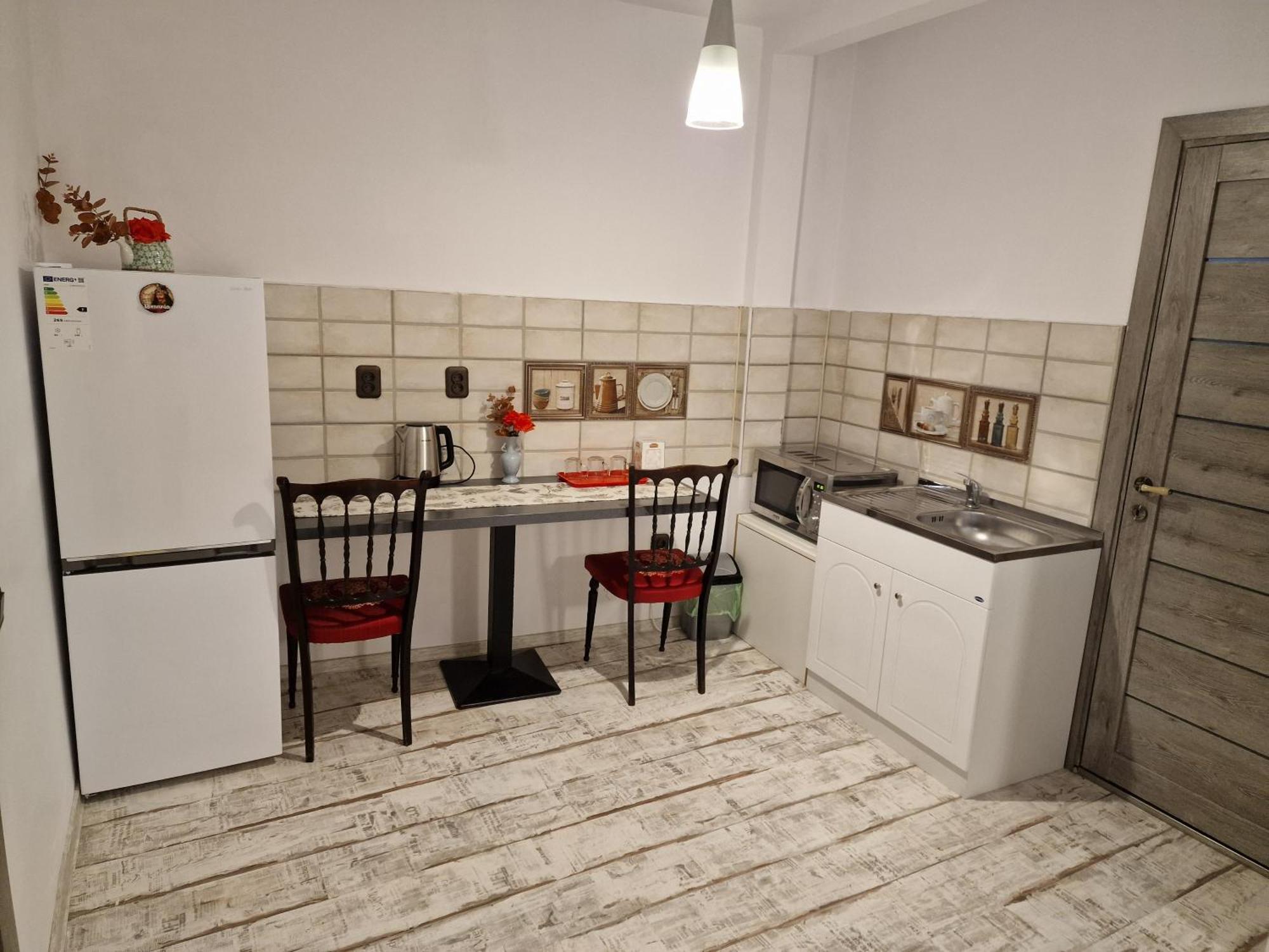 Ullysses Guest House Brasov Exterior photo