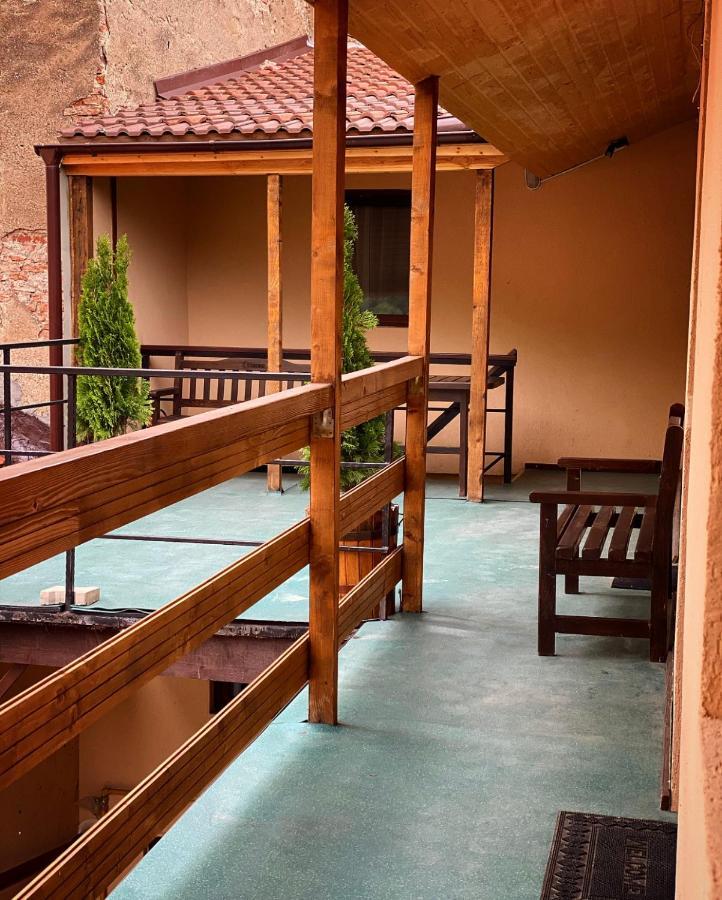 Ullysses Guest House Brasov Exterior photo